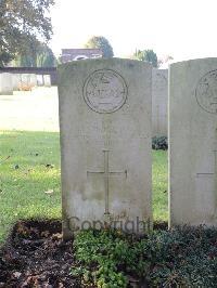 Combles Communal Cemetery Extension - Woodroff, George Henry