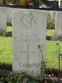 Combles Communal Cemetery Extension - Wright, George