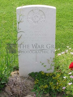 ANCONA WAR CEMETERY - ATHANASE, RENALD