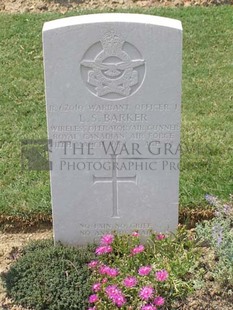 ANCONA WAR CEMETERY - BARKER, LAURENCE SIDNEY