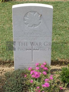 ANCONA WAR CEMETERY - CLARK, ALBERT E.