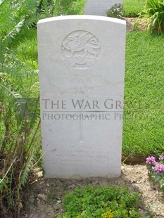 ANCONA WAR CEMETERY - COX, FREDERICK