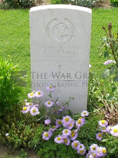 ANCONA WAR CEMETERY - EAST, ROBERT CHARLES EDWARD