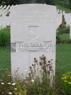 ANCONA WAR CEMETERY - FIELDING, VERNON