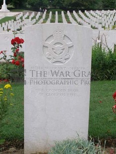 ANCONA WAR CEMETERY - HEDGER, JOHN HENRY