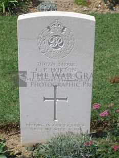 ANCONA WAR CEMETERY - HORTON, CYRIL PERCY