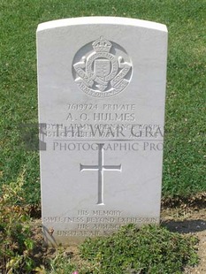 ANCONA WAR CEMETERY - HULMES, ALFRED ORRELL