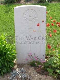 ANCONA WAR CEMETERY - HURT, CHARLES