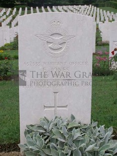 ANCONA WAR CEMETERY - JONES, ERNEST