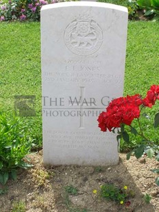 ANCONA WAR CEMETERY - JONES, EVAN ISLWYN