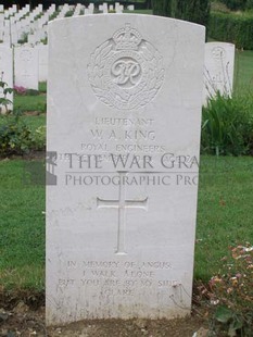 ANCONA WAR CEMETERY - KING, WILLIAM ANGUS