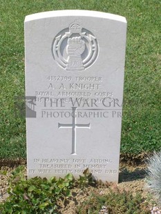 ANCONA WAR CEMETERY - KNIGHT, ARNOLD ALEC