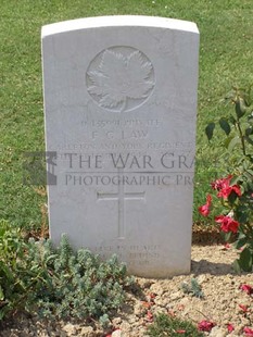 ANCONA WAR CEMETERY - LAW, FREDERICK GEORGE