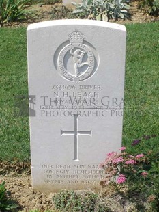 ANCONA WAR CEMETERY - LEACH, NATHAN HARKER