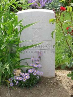 ANCONA WAR CEMETERY - LEWIS, BRYNMOR