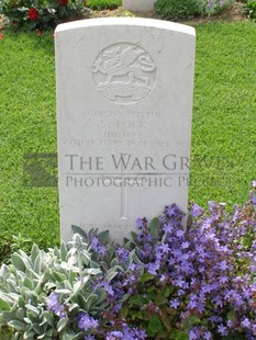 ANCONA WAR CEMETERY - LOCK, SYDNEY