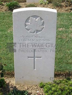 ANCONA WAR CEMETERY - MACKINNON, OWEN CHARLES