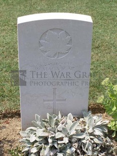 ANCONA WAR CEMETERY - MacVICAR, RONALD