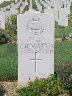 ANCONA WAR CEMETERY - MAYNE, DOUGLAS ERIC