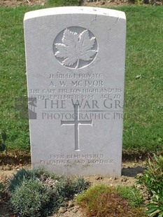 ANCONA WAR CEMETERY - McIVOR, ALBERT WILLIAM