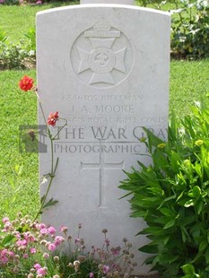 ANCONA WAR CEMETERY - MOORE, HOWARD DAVID