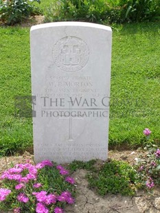 ANCONA WAR CEMETERY - MORTON, WALTER BAGNAL