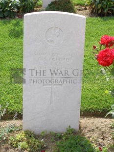 ANCONA WAR CEMETERY - OXFORD, C S