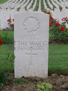 ANCONA WAR CEMETERY - ROWAN, THOMAS STANLEY