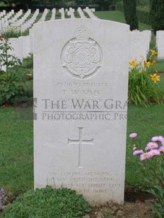 ANCONA WAR CEMETERY - SIMS, T W