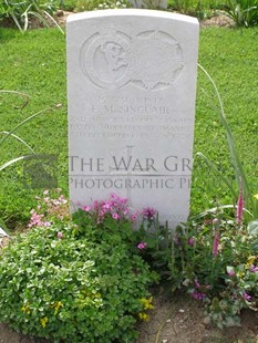 ANCONA WAR CEMETERY - SINCLAIR, ERIC MUIR