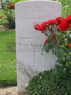 ANCONA WAR CEMETERY - SMITH, A E