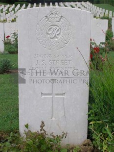 ANCONA WAR CEMETERY - STREET, JOSEPH SAMUEL