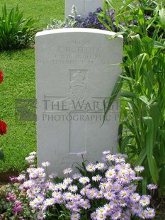 ANCONA WAR CEMETERY - TROTT, JAMES HENRY