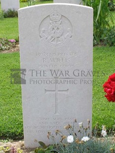 ANCONA WAR CEMETERY - WILLIS, RAYMOND