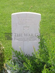 ANCONA WAR CEMETERY - WIRE, ALBERT FRANCIS