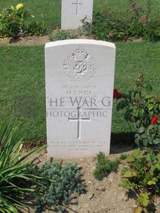 ANCONA WAR CEMETERY - WISE, MAURICE THOMAS