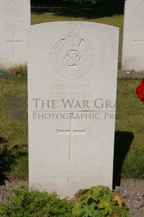 FORT PITT MILITARY CEMETERY - BARLEY, SYDNEY JOHN