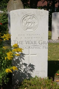 FORT PITT MILITARY CEMETERY - BICKNELL, ALFRED ARTHUR