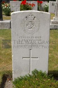 FORT PITT MILITARY CEMETERY - BLENCOWE, BERTRAM THOMAS