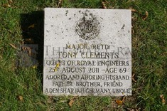 FORT PITT MILITARY CEMETERY - CLEMENTS, TONY