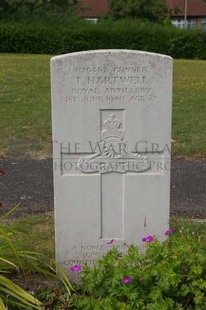 FORT PITT MILITARY CEMETERY - HARTWELL, THOMAS