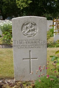 FORT PITT MILITARY CEMETERY - HEADFORD, R