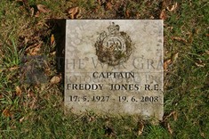 FORT PITT MILITARY CEMETERY - JONES, FREDDY