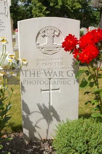 FORT PITT MILITARY CEMETERY - PROCTER, F