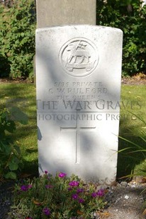 FORT PITT MILITARY CEMETERY - PULFORD, C W