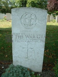 FORT PITT MILITARY CEMETERY - REVELL, HENRY BELLSHAM