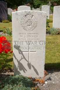 FORT PITT MILITARY CEMETERY - STORER, W J