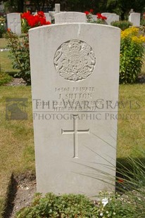 FORT PITT MILITARY CEMETERY - SUTTON, J