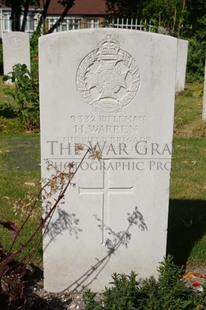 FORT PITT MILITARY CEMETERY - WARREN, H