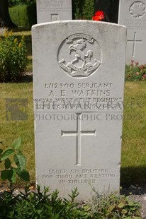 FORT PITT MILITARY CEMETERY - WATKINS, ALBERT EDWARD